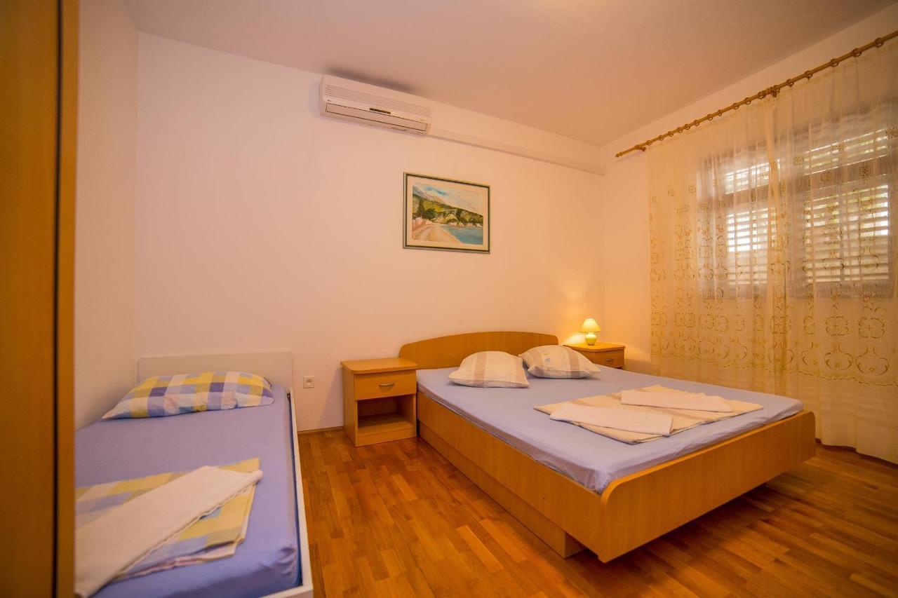 Apartments Emil 로크바 로고즈니차 외부 사진